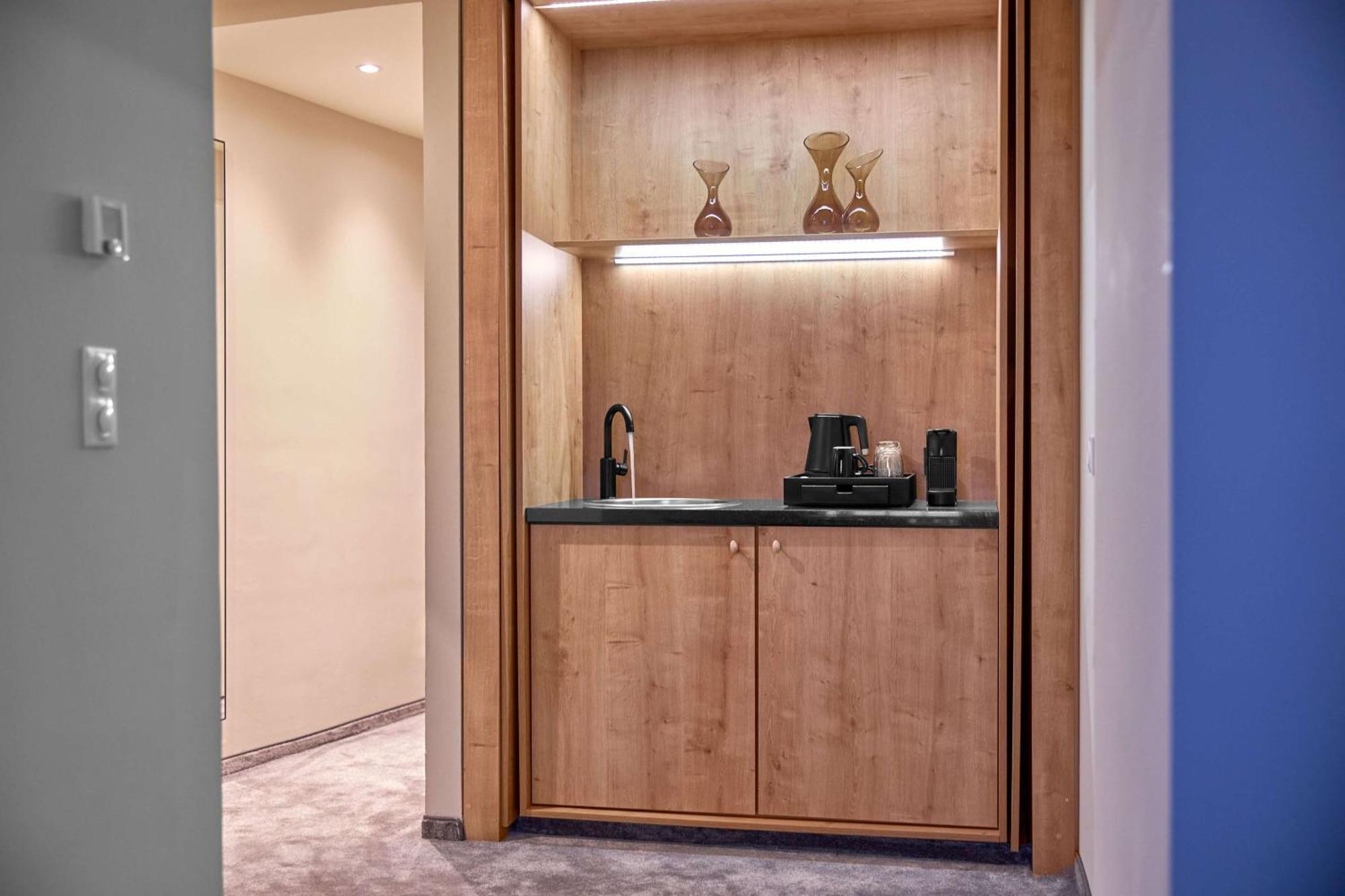 Wasserturm Cologne, Curio Collection By Hilton Hotel Cologne